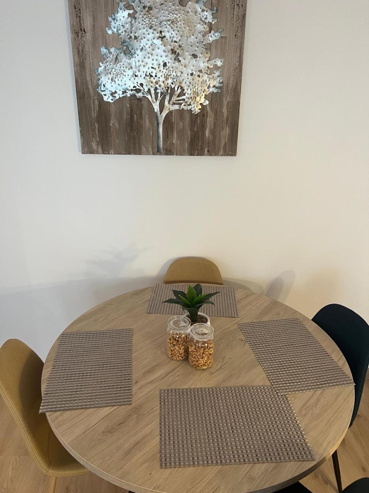 Apartment Champion *