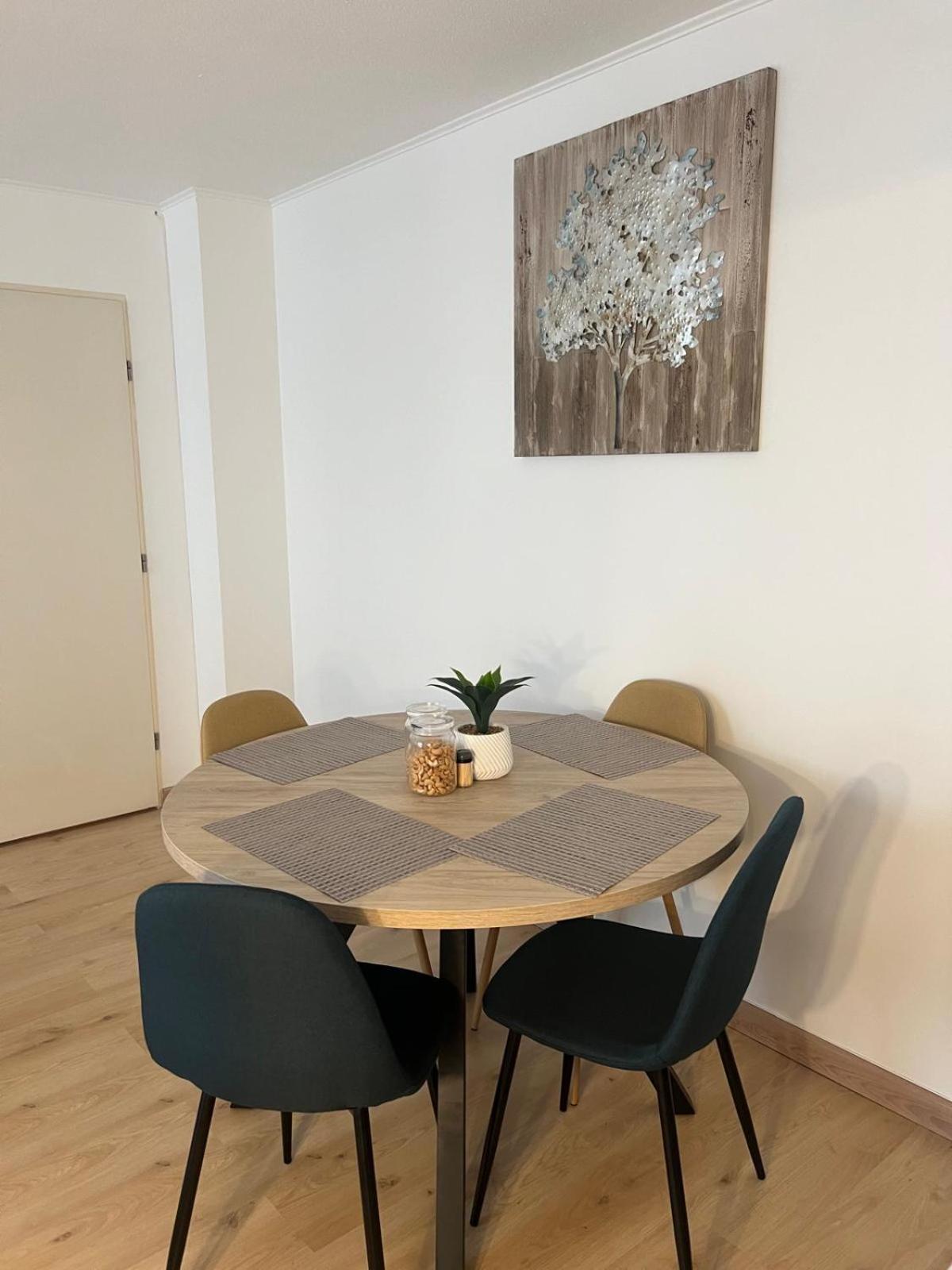 Apartment Champion