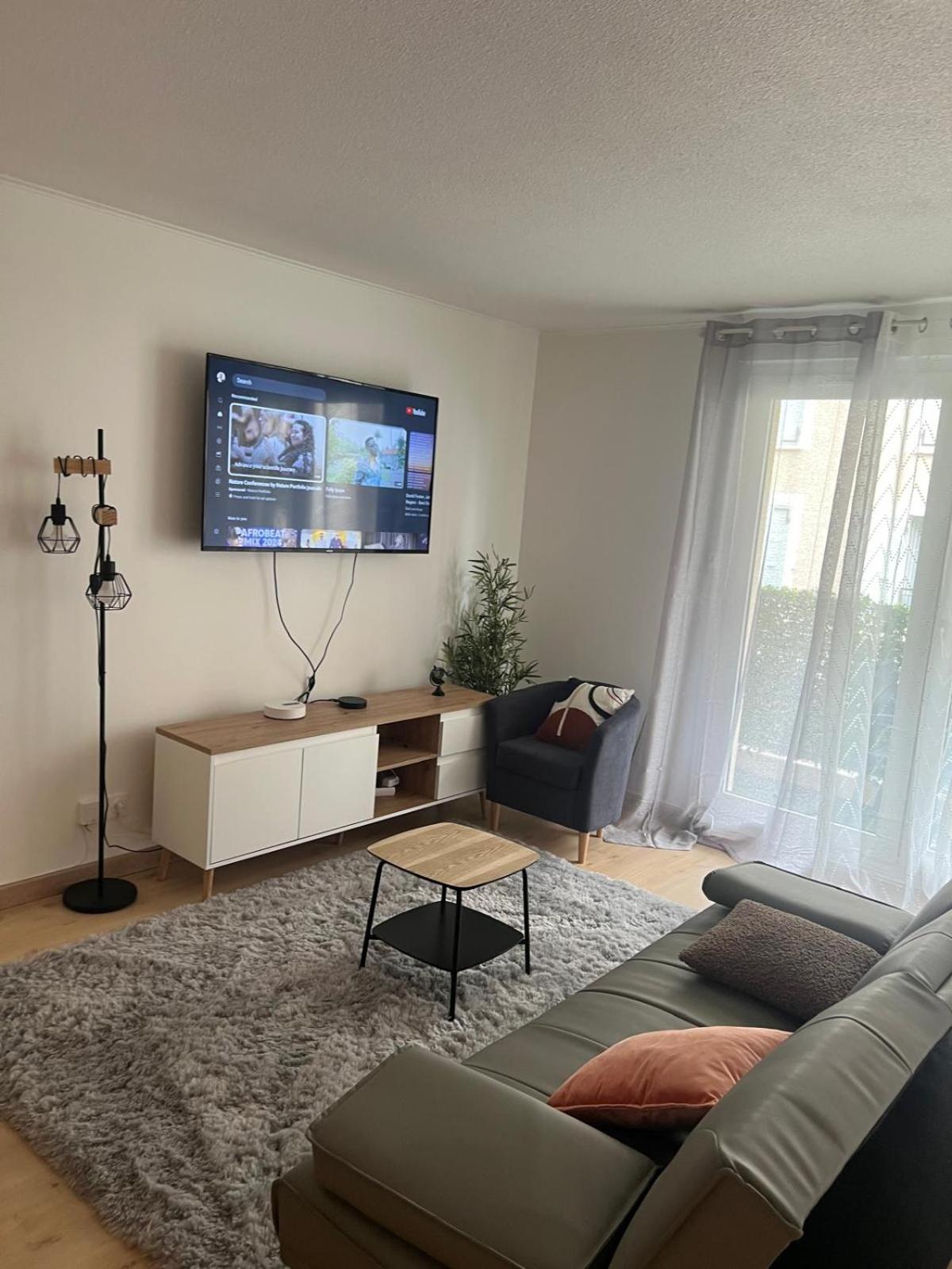 Apartment Champion
