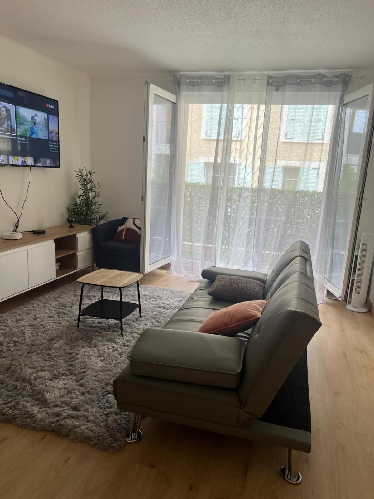Champion Apartment Sarcelles